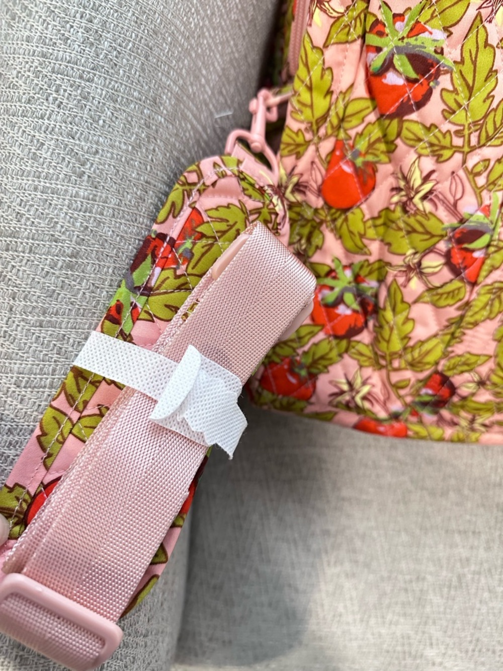 Vera Bradley Miramar Cotton Weekender Tote Bag Tomato Vines - Picture 10 of 13